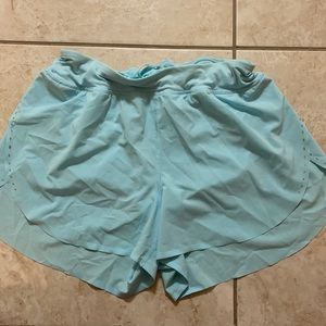 Lululemon fond your pace shorts SIZE 8